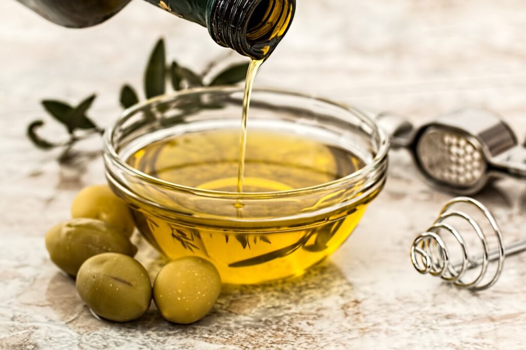 olive oil in a bowl